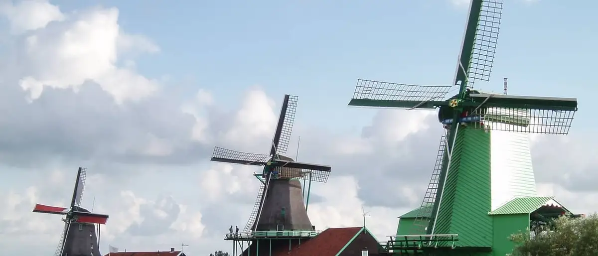 Windmolens aan de Zaan bij de Zaanse Schans